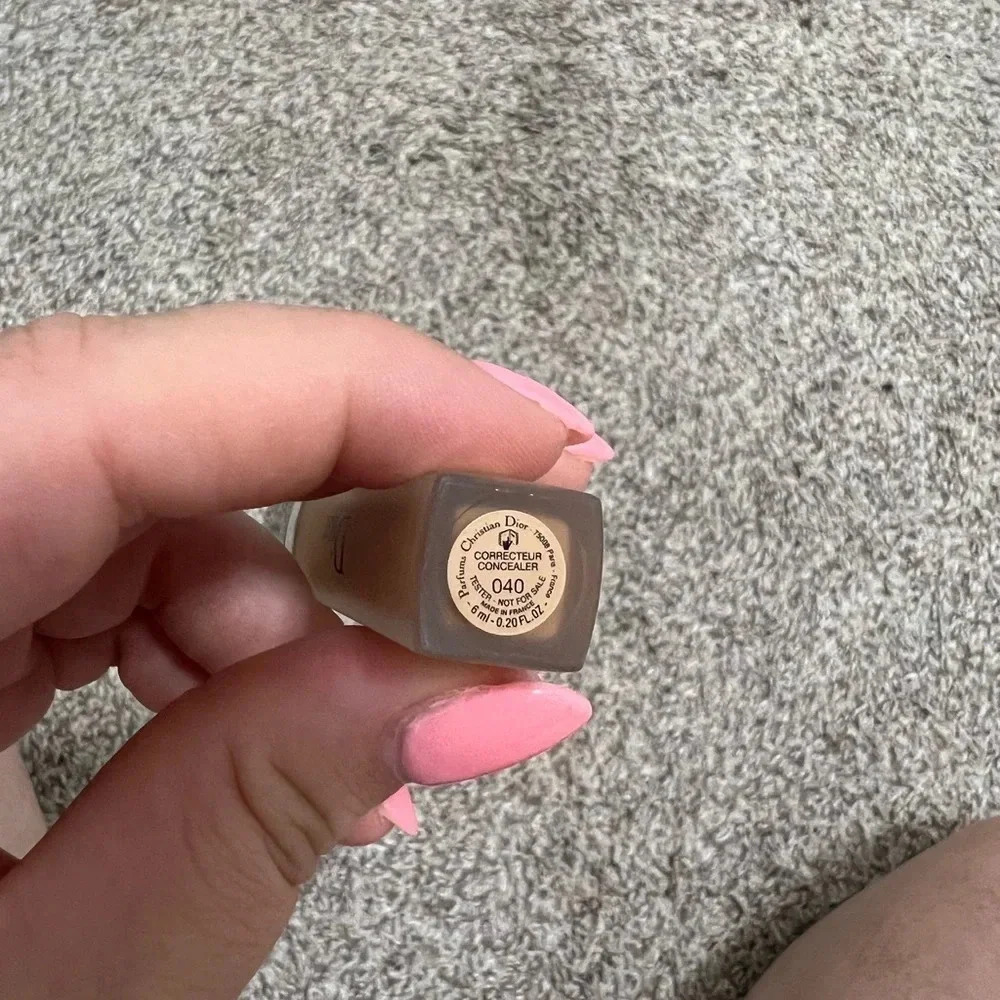 DIOR concealer - Diorskin Forever - Picture 3 of 3